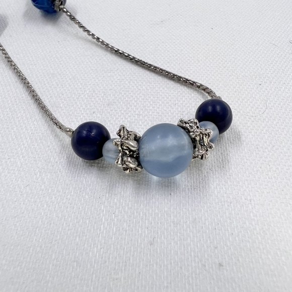 Blue Beaded Silver Tone 18” Chain Necklace - Picture 5 of 8